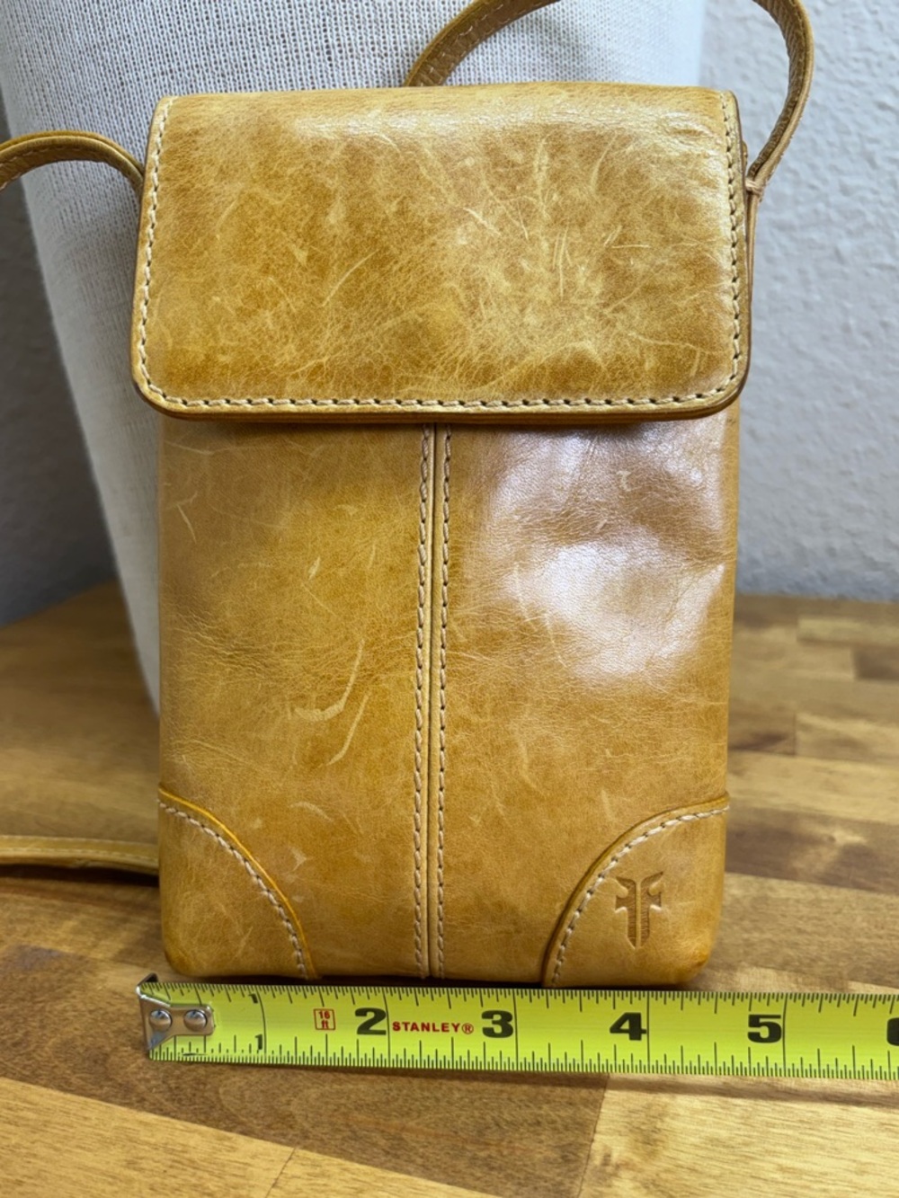 Frye Melissa Leather Phone Crossbody Bag Sunflower Yellow Smartphone Wallet - Picture 8 of 9